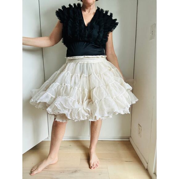 VTG  Crinoline Tulle Slip Size M/L Stretchy Waist Off White USA made petticoat - Picture 1 of 10